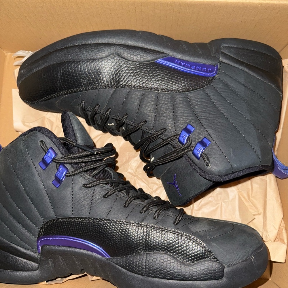 Jordan Men's Sneakers in Black and Purple